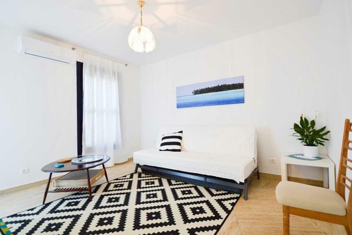Leut Apartment, 3Min Beach, 15Min Center Pula Ngoại thất bức ảnh
