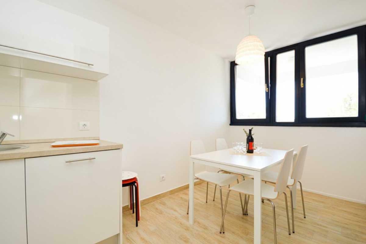 Leut Apartment, 3Min Beach, 15Min Center Pula Ngoại thất bức ảnh